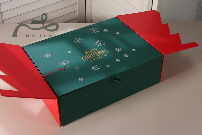 Exquisite magnetic box Christmas gift box with customizable logo 1