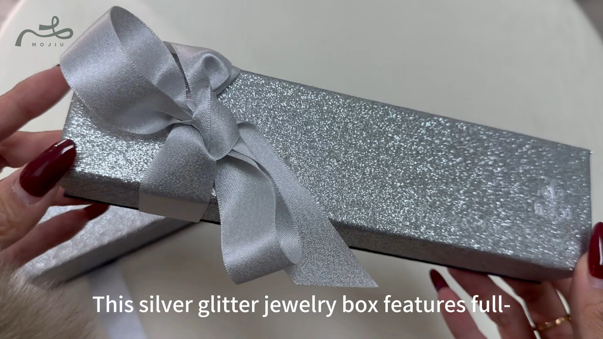 Silver Glitter Jewelry Box Long Slender Velvet Lined Gift Packaging for Necklaces Bracelets Mojiu Packaging 1