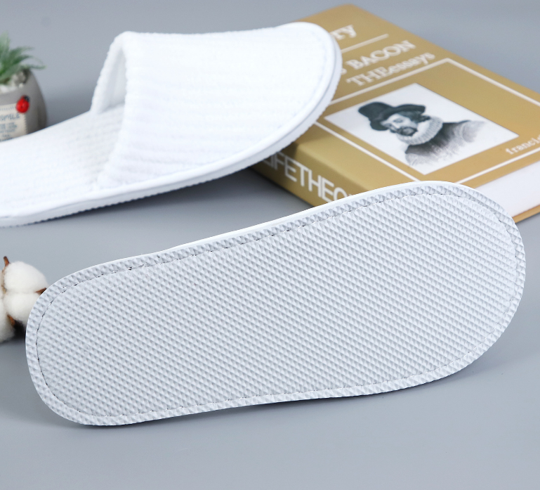 Hotel Coral Fleece Slippers Hotel Homestays Travel Supplies Household Warm Thick Slippers Manufacturers Wholesale 7