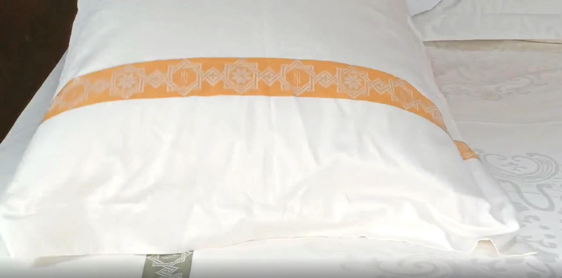 Best yarn dyed hotel bedding customize colorful and multiple pattern hotel bedding 10