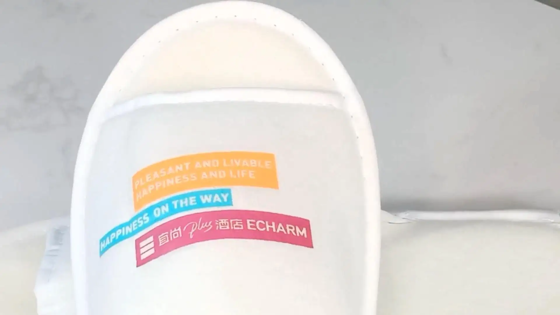 Hanbi Textile | Best Price guest slippers supply 7