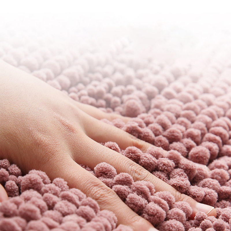 Soft and large particles floor mat