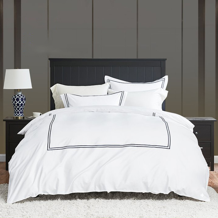 Hotel Bedding Set With Long-Staple Cotton Double-Thread Embroidery To Customizable 12