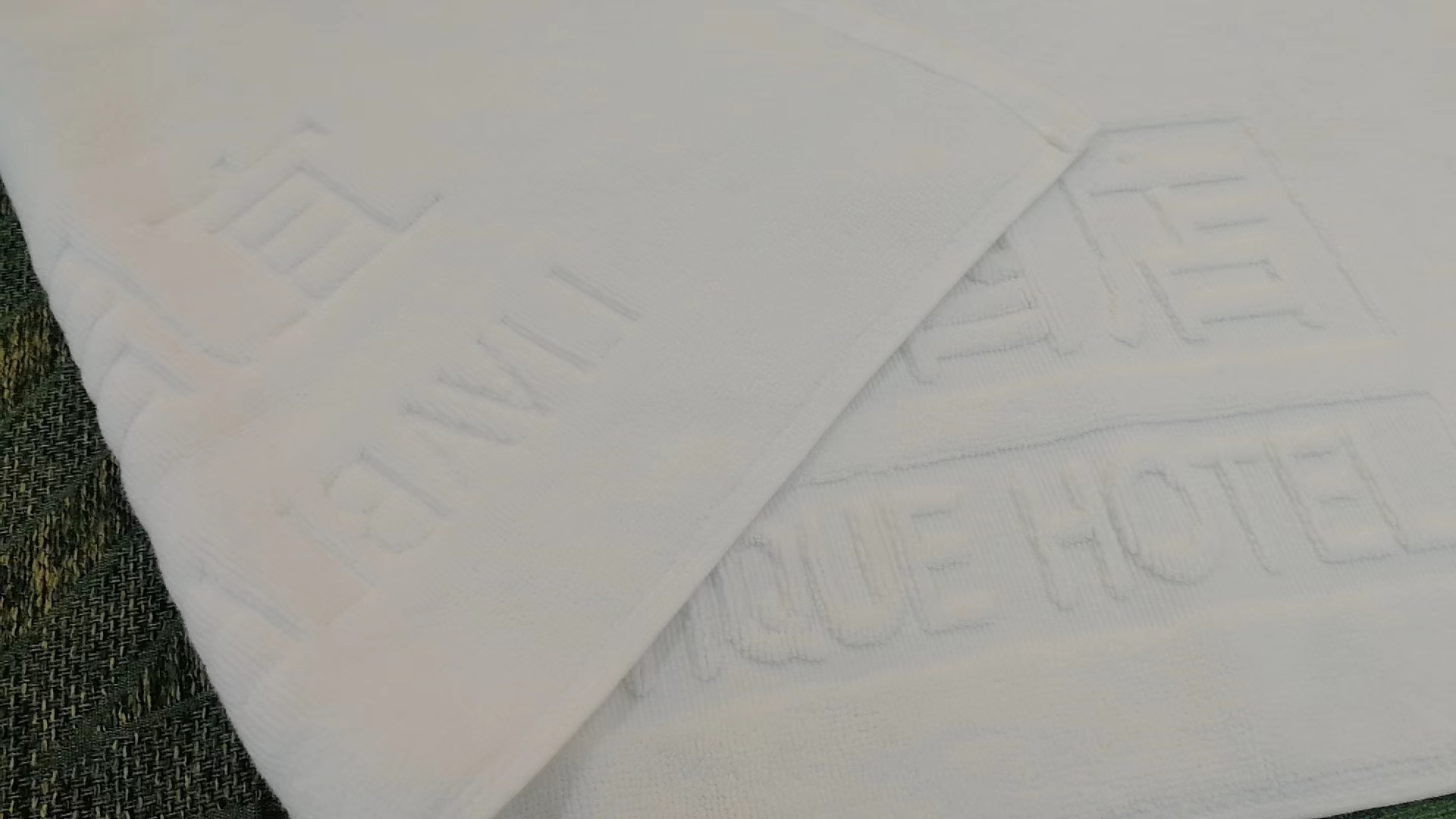 Hanbi Textile | Comfortable hotel collection bath rugs series 9