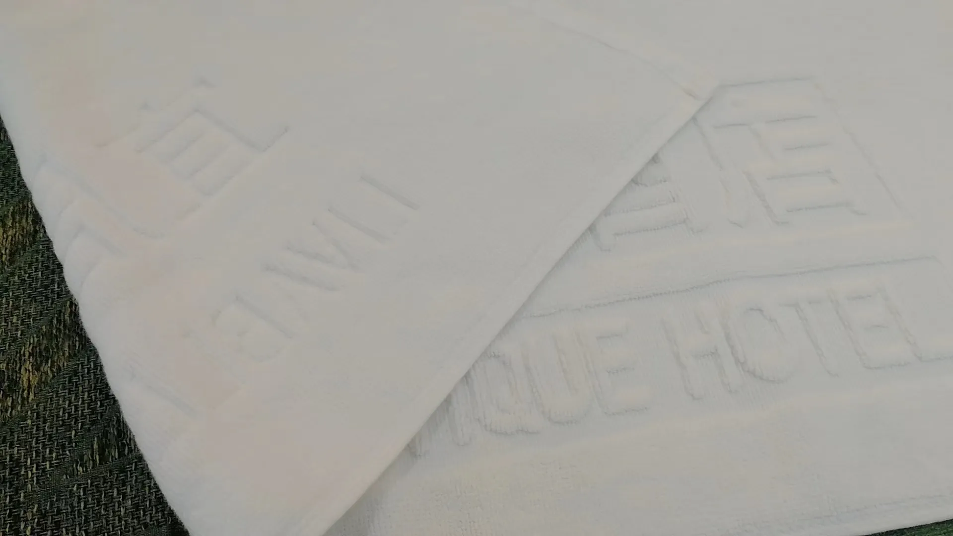 Hanbi Textile | Comfortable hotel collection bath rugs series 5