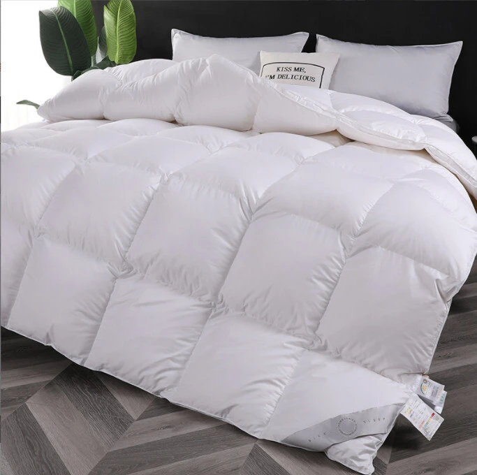 Hotel quilts and comforters suppliers wholesale hotel duvet king size 1