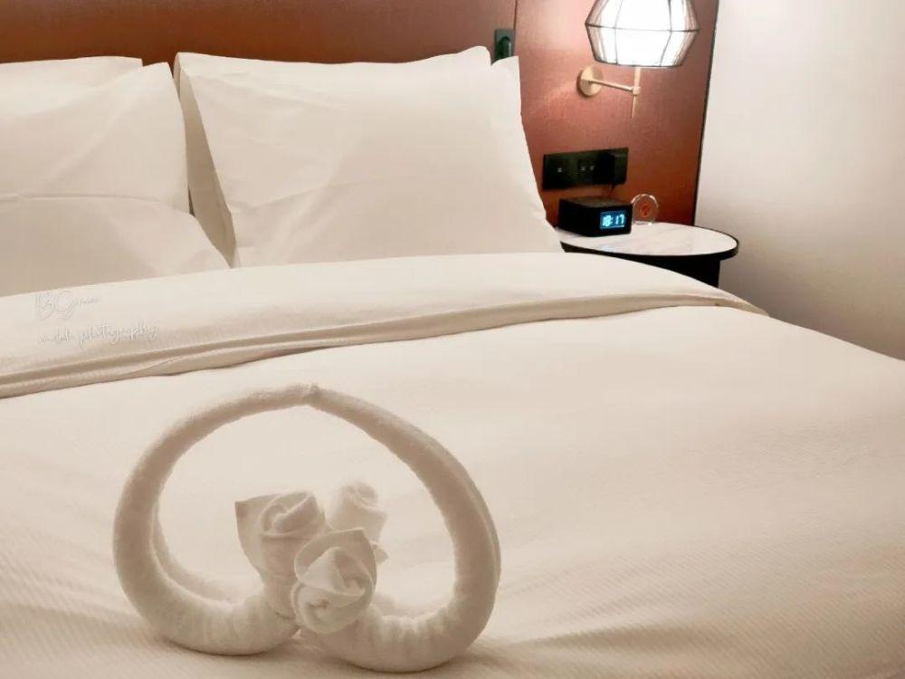 Suppliers wholesale hotel high end towel good price 1