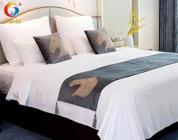 Custom Luxury Hotel Bed Runner  | Hanbi Textile 3