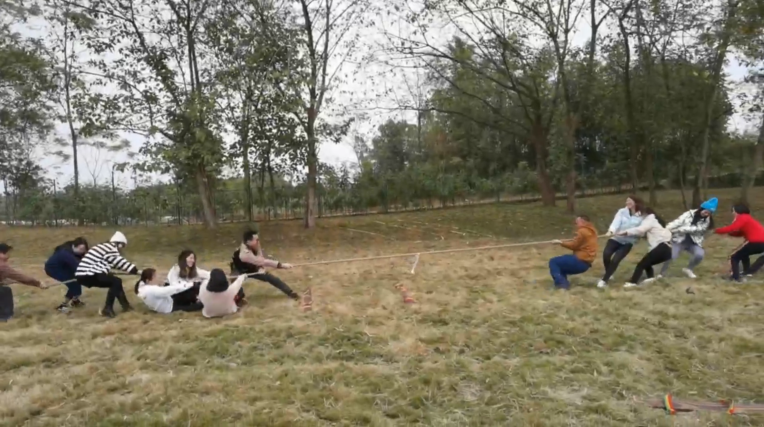 Hanbi Textile Company Staffs Is Playing Tug-of-war In Spare Time 5