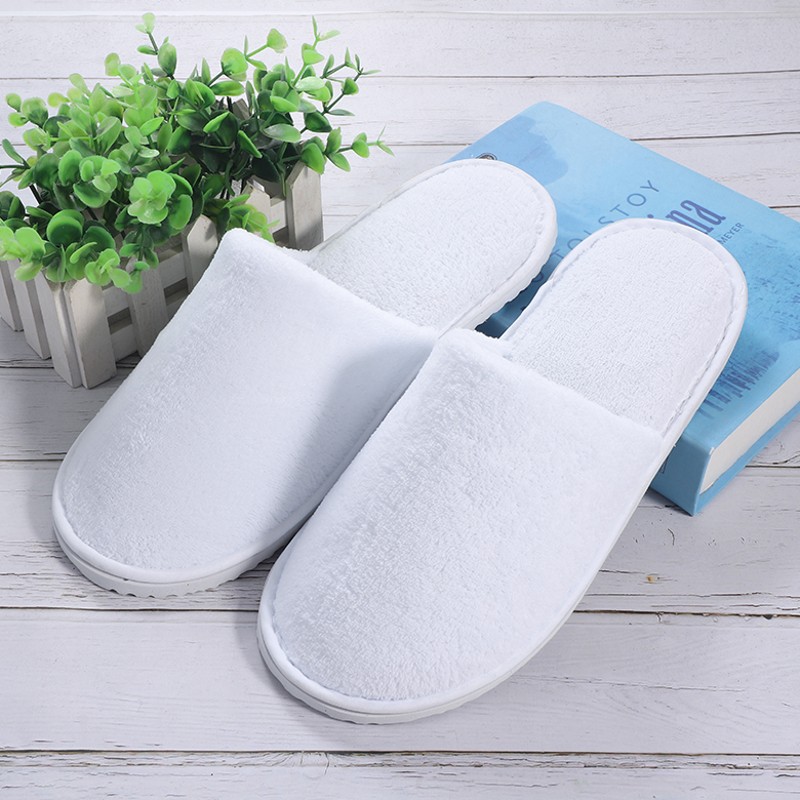 High Quality customizable Disposable hotel luxury slippers 4