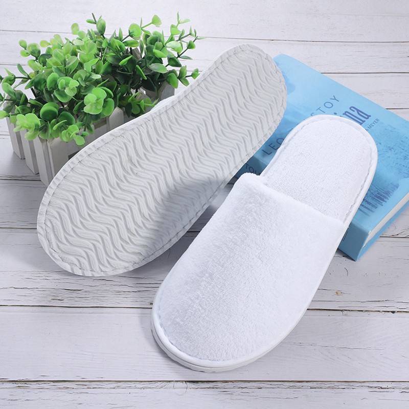 High Quality customizable Disposable hotel luxury slippers 5