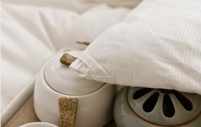 Top grade soybean hotel and school soft comforter cotton jacquard all seasons quilt 1