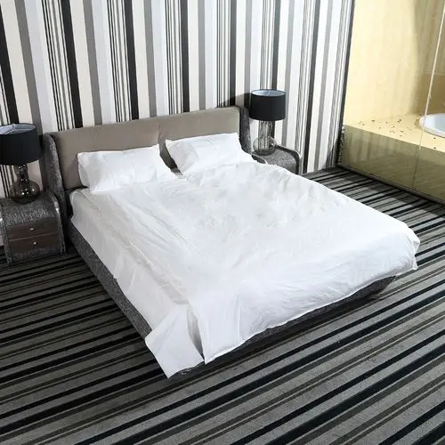 Best Quality disposable hotel and travel bedding set healthy and clean Factory 1