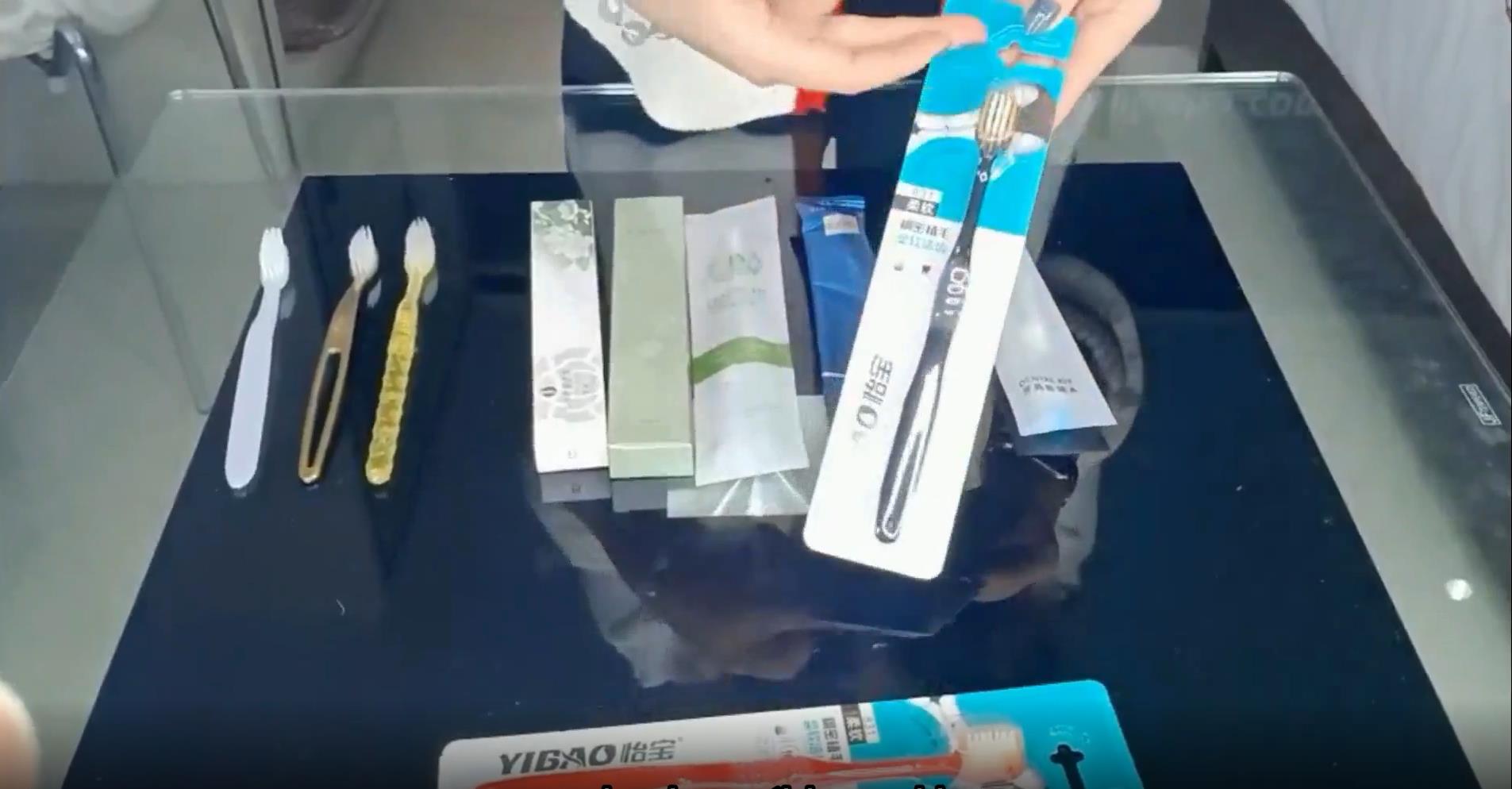 Showing many kinds of packaging toothbrushes and share Biodegradable toothbrush details-Hanbi textile 1
