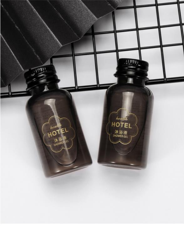 Black and gold package convenient disposable hotel toiletries with shampoo razor shower cream 2