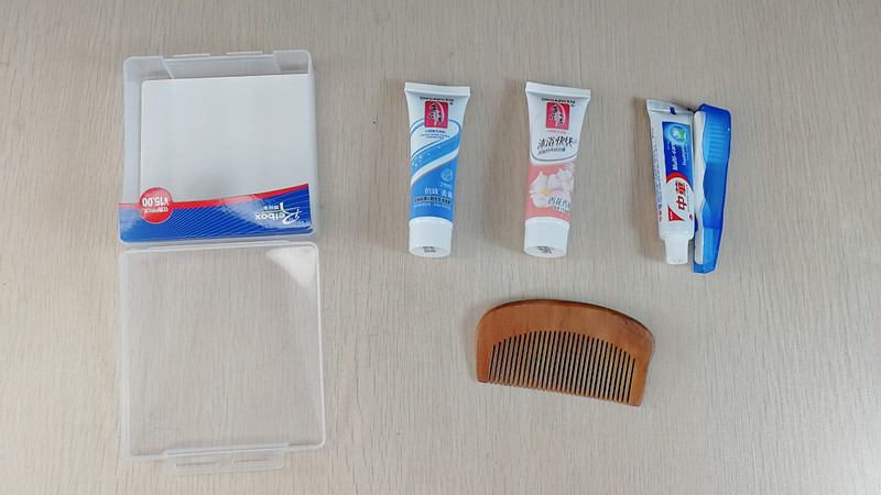 Wholesale Portable Travel Size Toiletries Kit 6