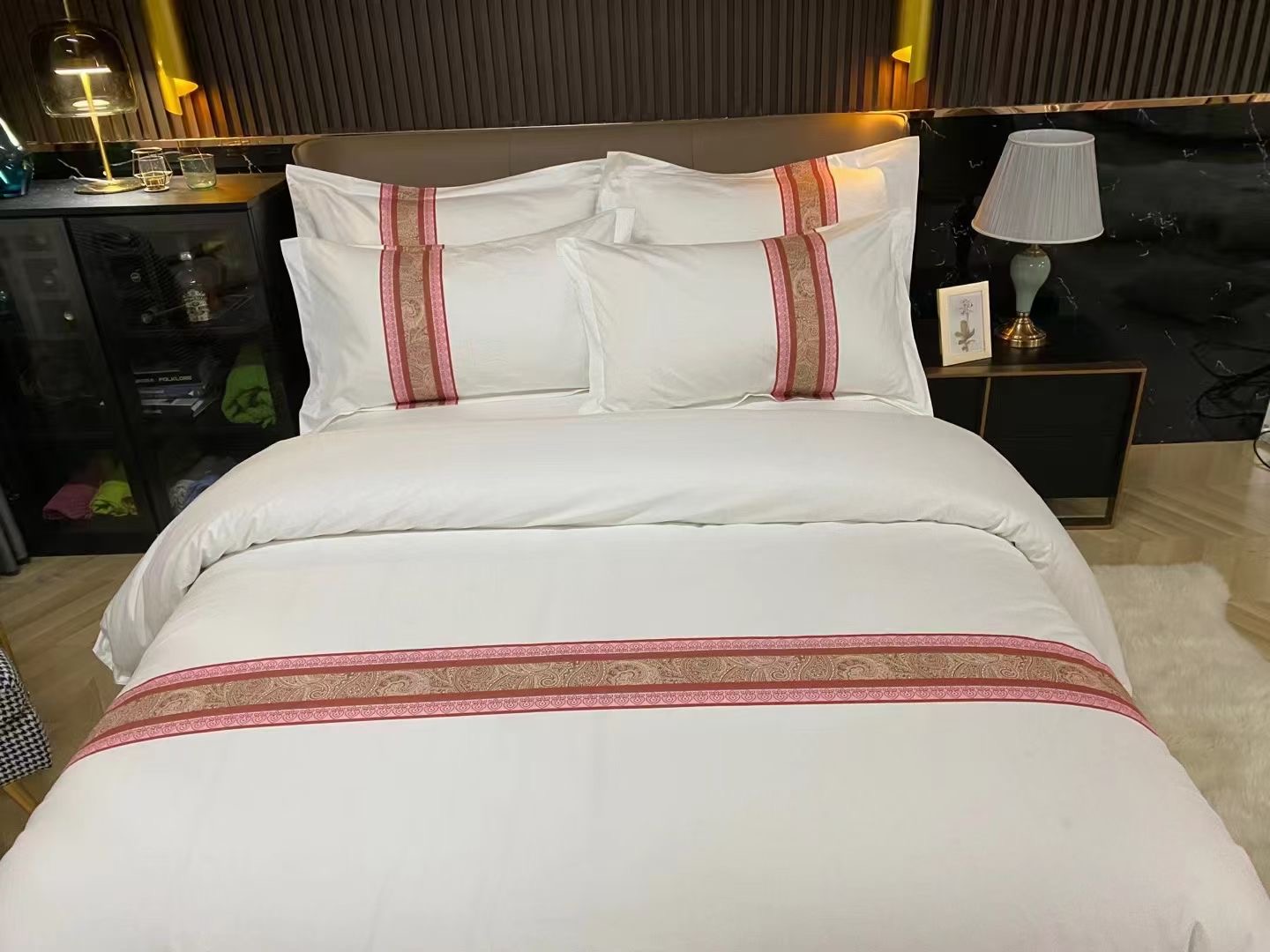 China Custom 4PCS hotel bedding set cotton king size quilt cover and bed sheet manufacturers - Hanbi 2