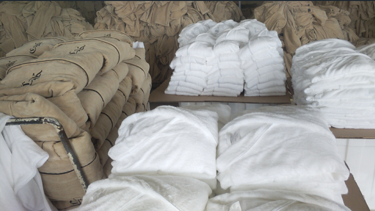 Hanbi bathrobes factory hotel bathrobes wholesale cotton skin-friendky customize 3