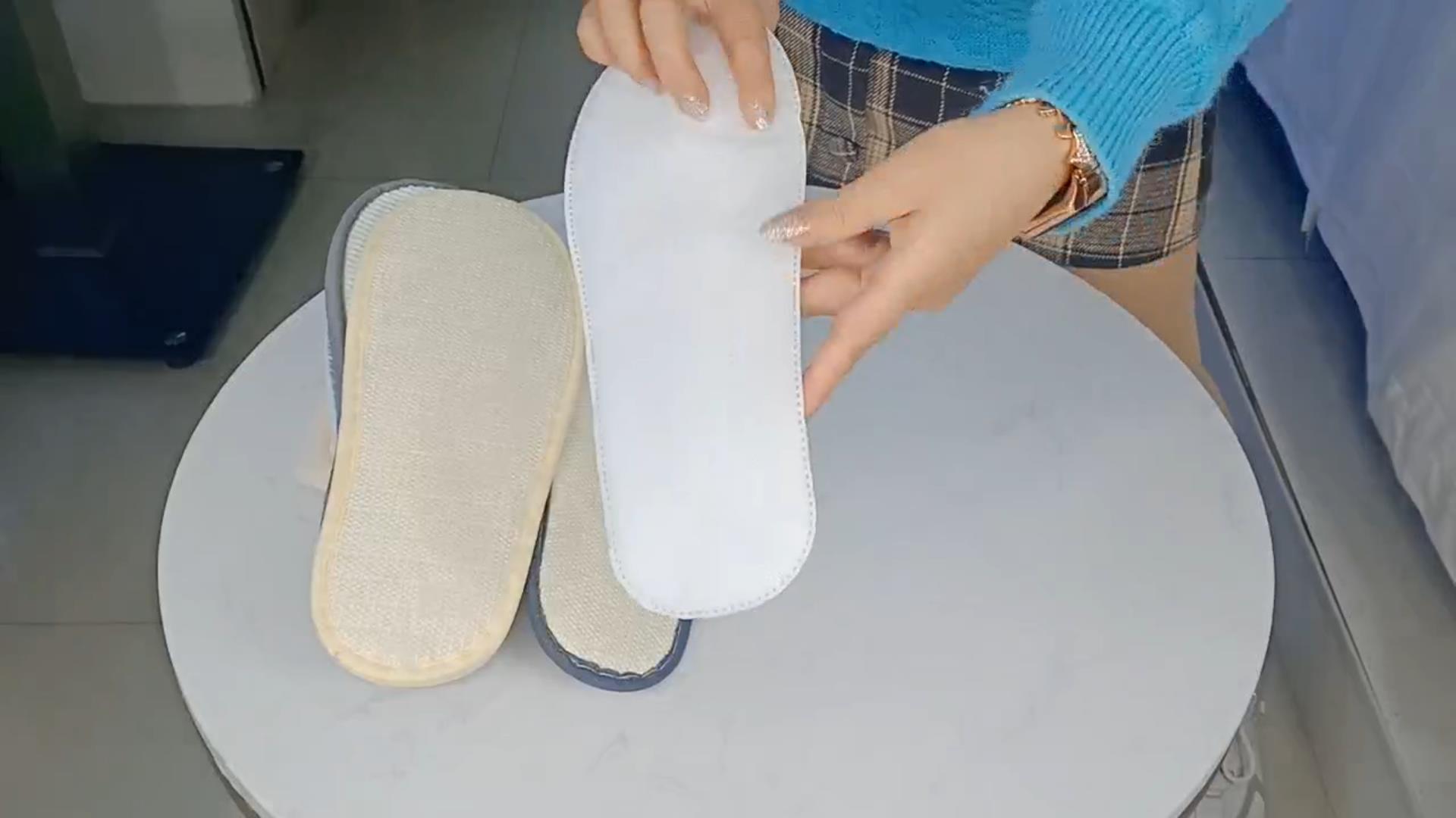 Overall single-use hotel slippers sole test- show you what is non-slip slipper sole 4