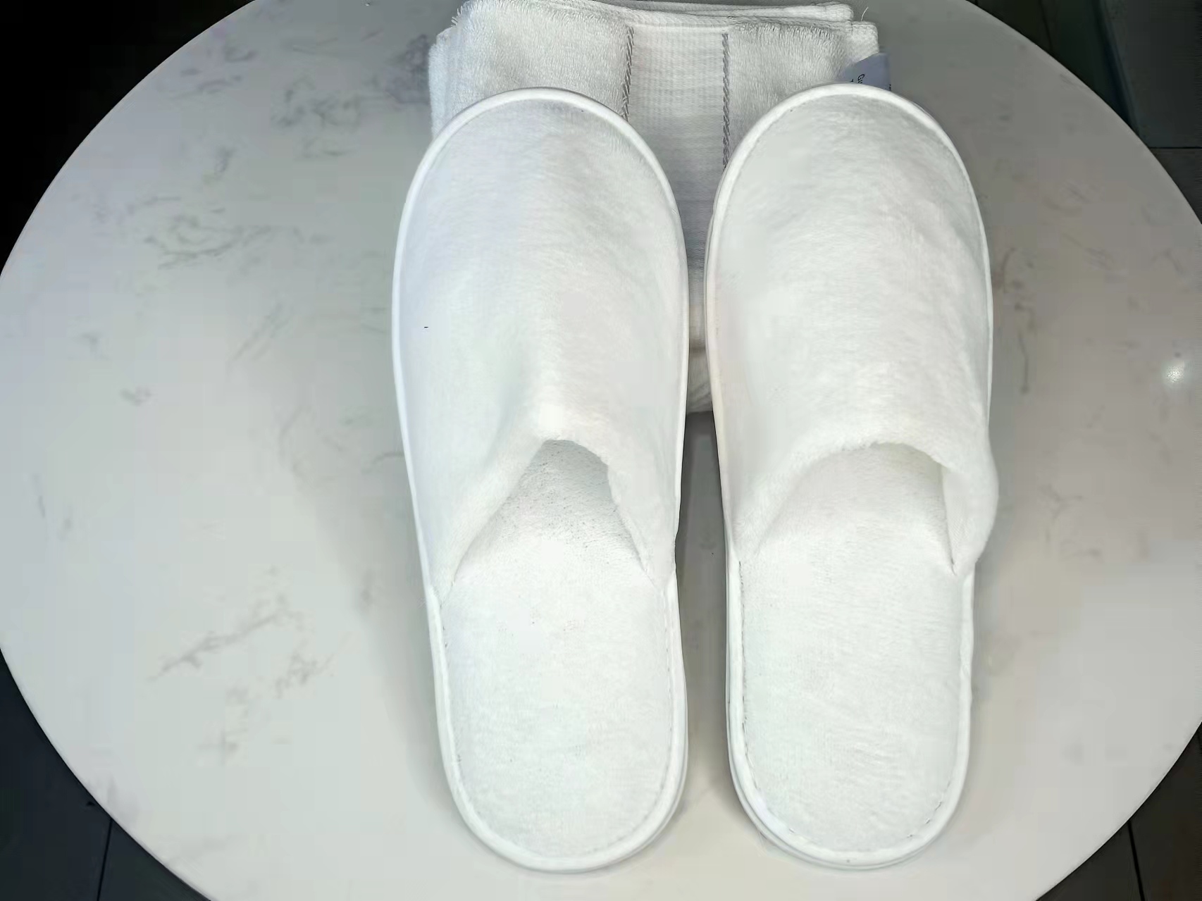 Show and explain Different disposable hotel slippers vamp and sole-Hanbi textile 3