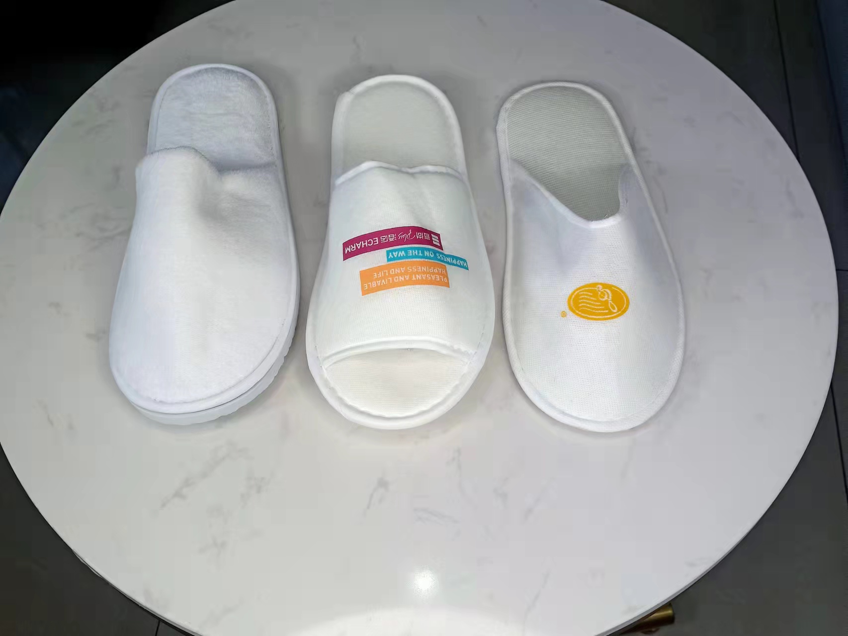 Show and explain Different disposable hotel slippers vamp and sole-Hanbi textile 5