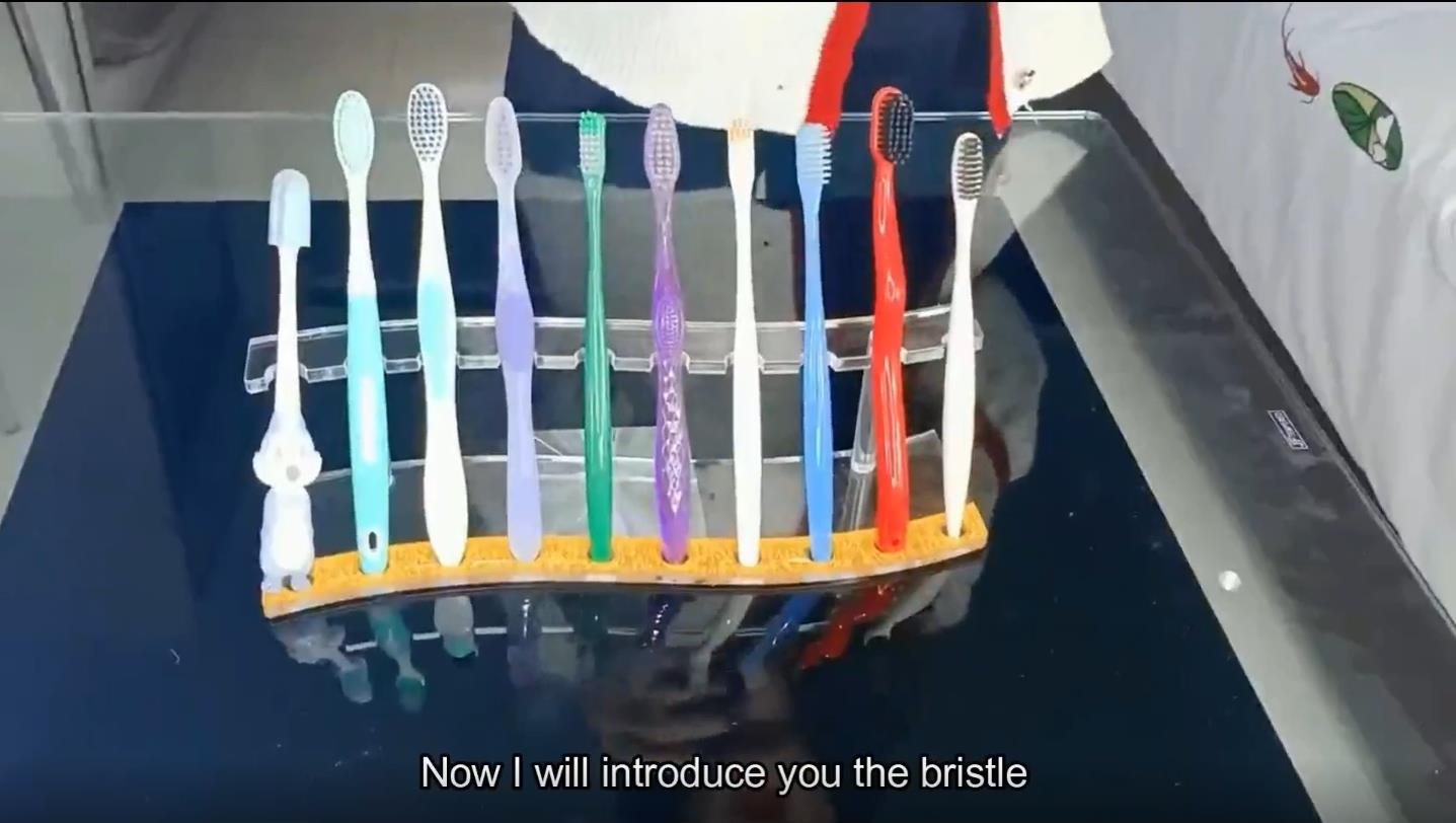 Detailedly explain the toothbrush head and toothbrush bristle with many different colors-Hanbi textile 2