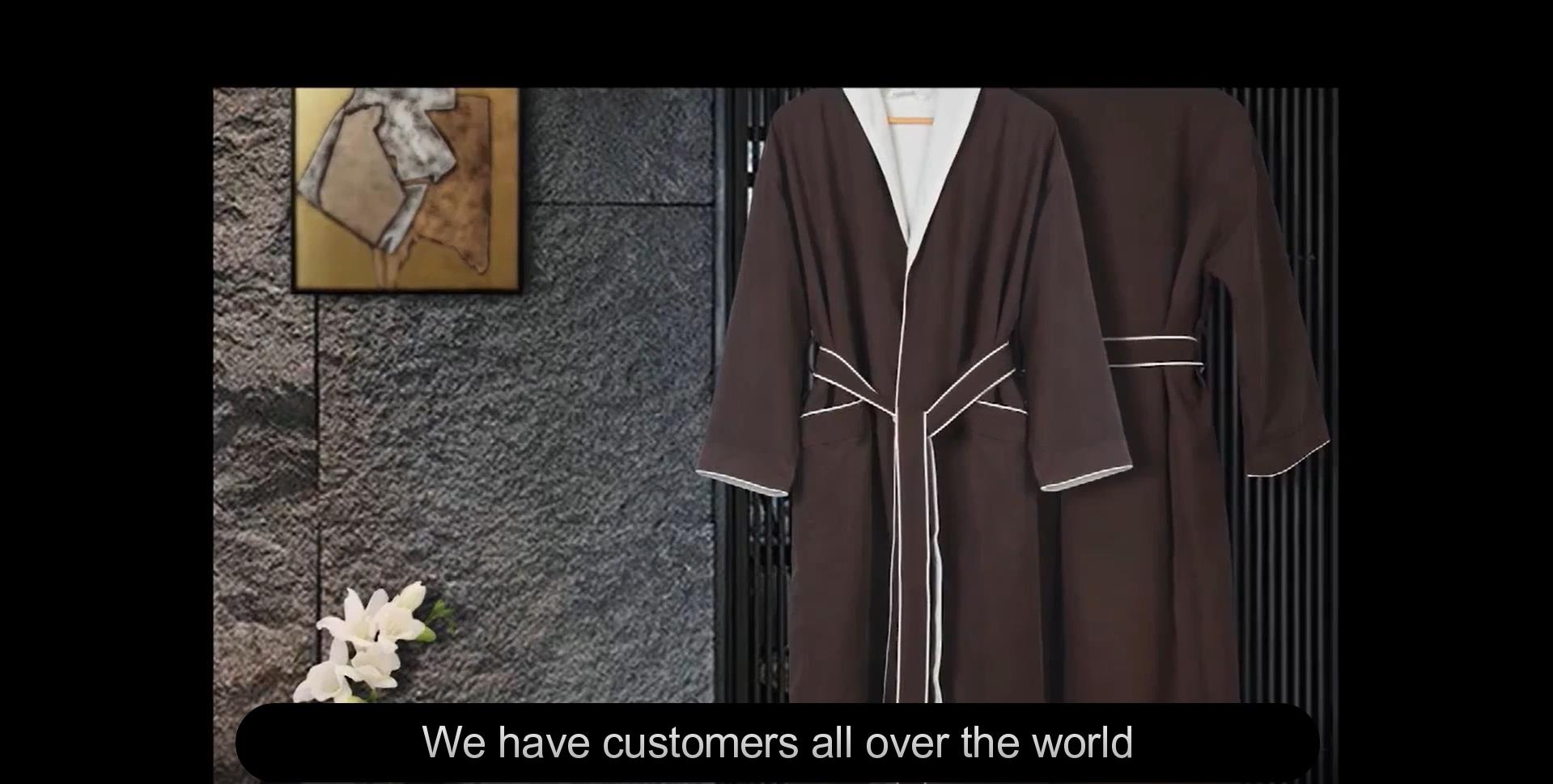 China manufacturer one-stop boutique hotel room towels bathrobe bedding 3