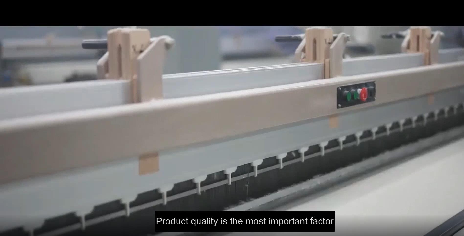 China manufacturer one-stop boutique hotel room towels bathrobe bedding 1