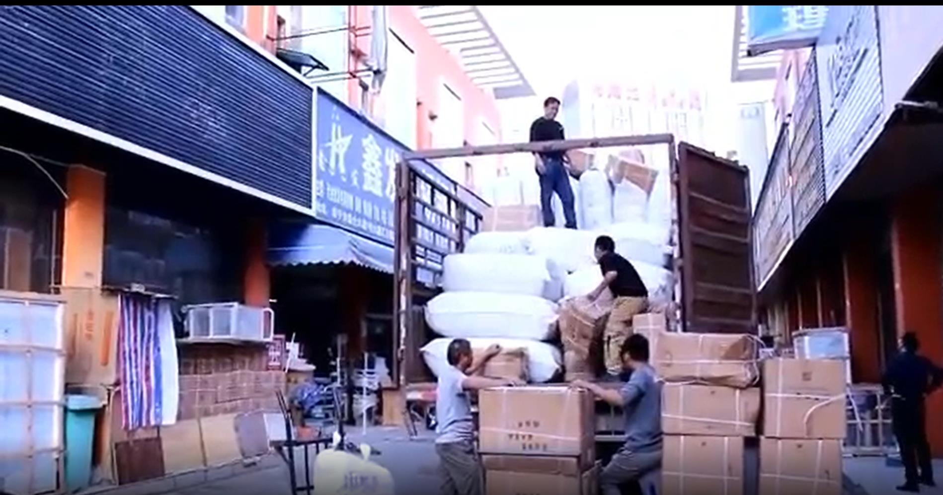 Hanbi factory hotel textile products finished packing loading and ready to ship out 1