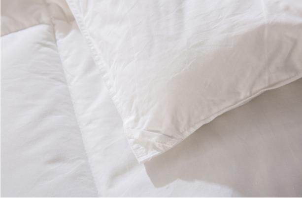 Hotel linen thickness keep warm winter cold comforter feather fabric soft skin-friendly 6