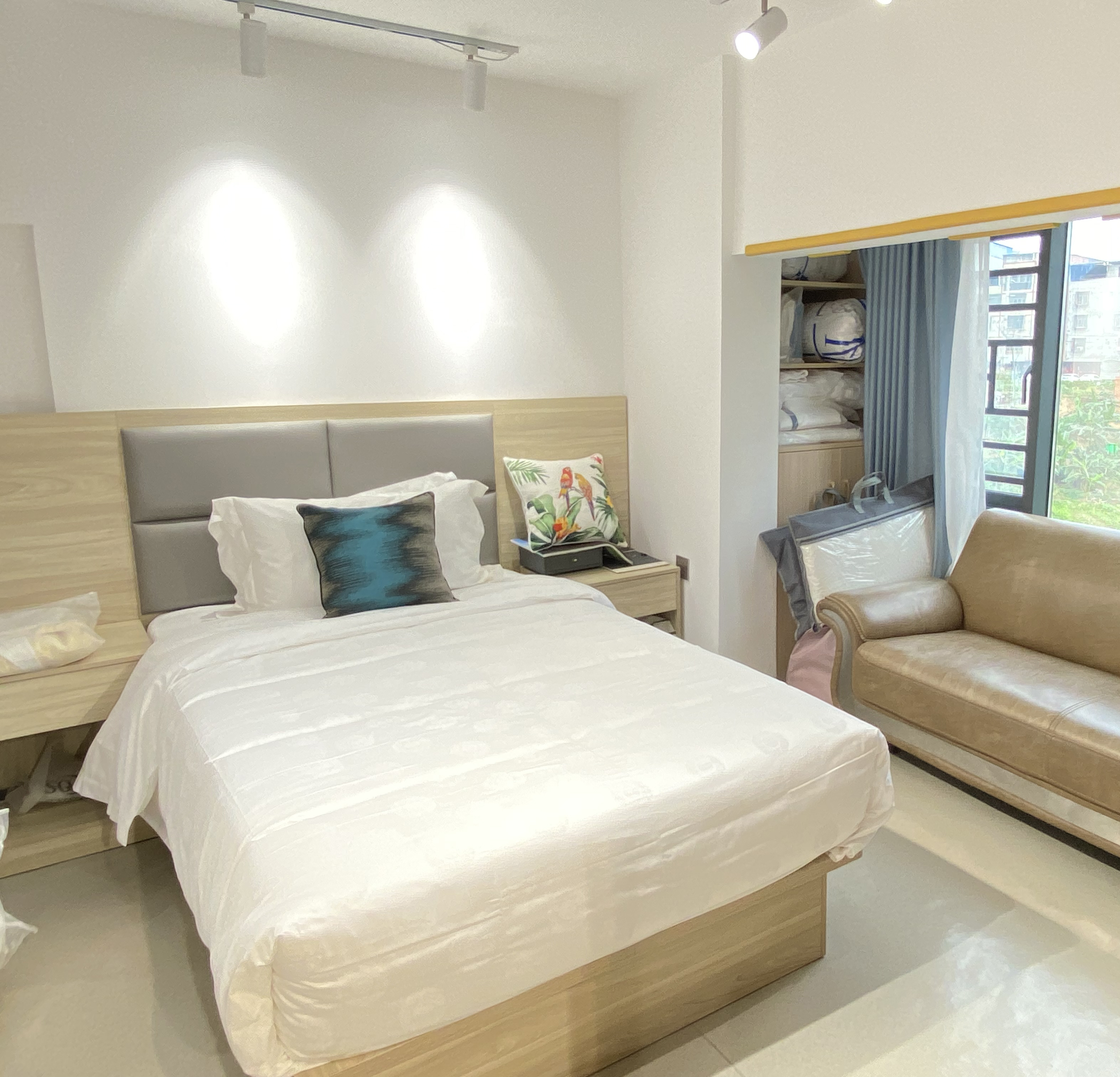 What are the selection criteria for bedding in superior hotels？ 2