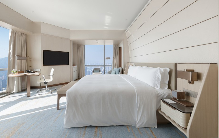 What is the fabric of the hotel bed sheet and quilt cover? How does the hotel choose procurement facilities 1