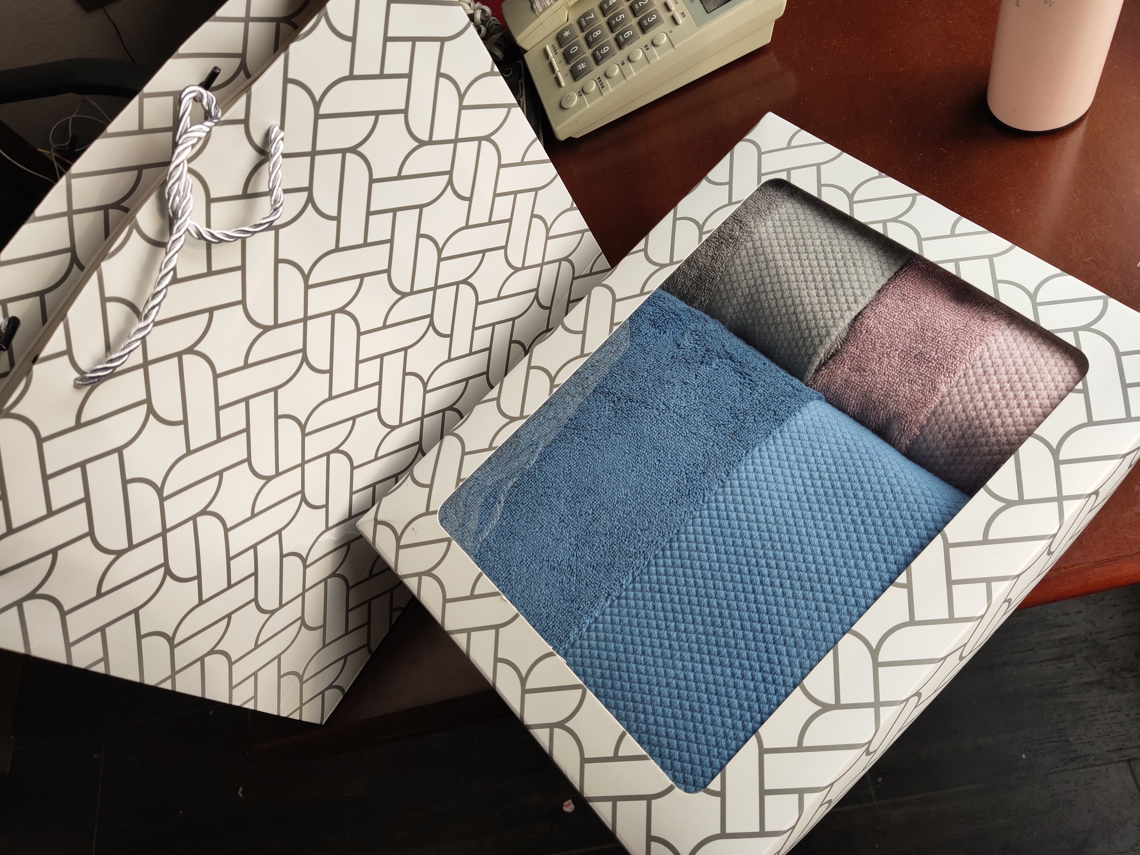 How to distinguish the quality of hotel towels is good or bad? 2