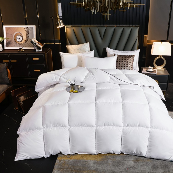 What kind of fabric does the duvet choose not to run down? 3