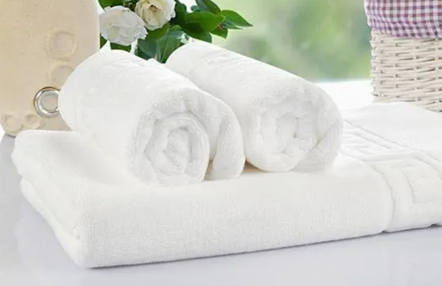 How Should Hotel Towels be Placed When in Use? 1