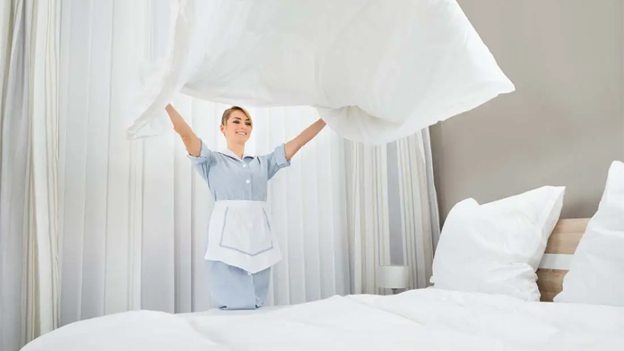 9 Methods Teach You How to Maintain Hotel Customers 1
