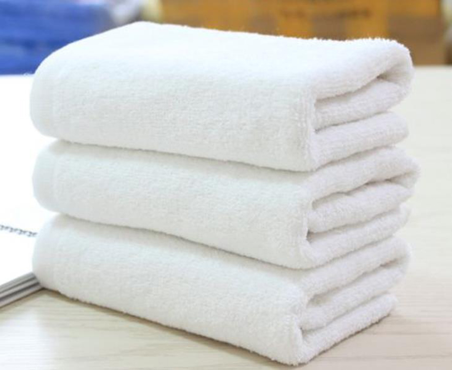 How to Tie A Bath Towel Not Easy to Fall Off? 1