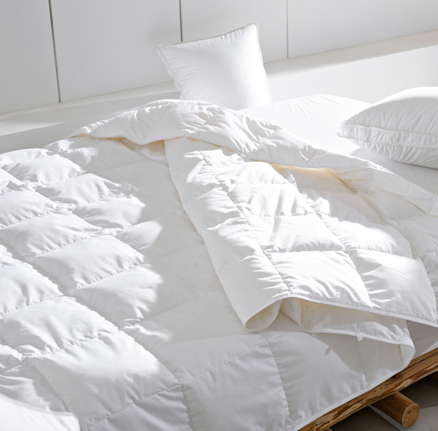 hotel bedding