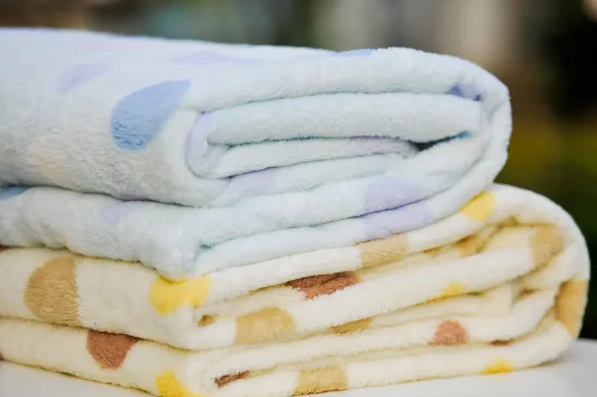 What is the difference between coral fleece and other materials? 1