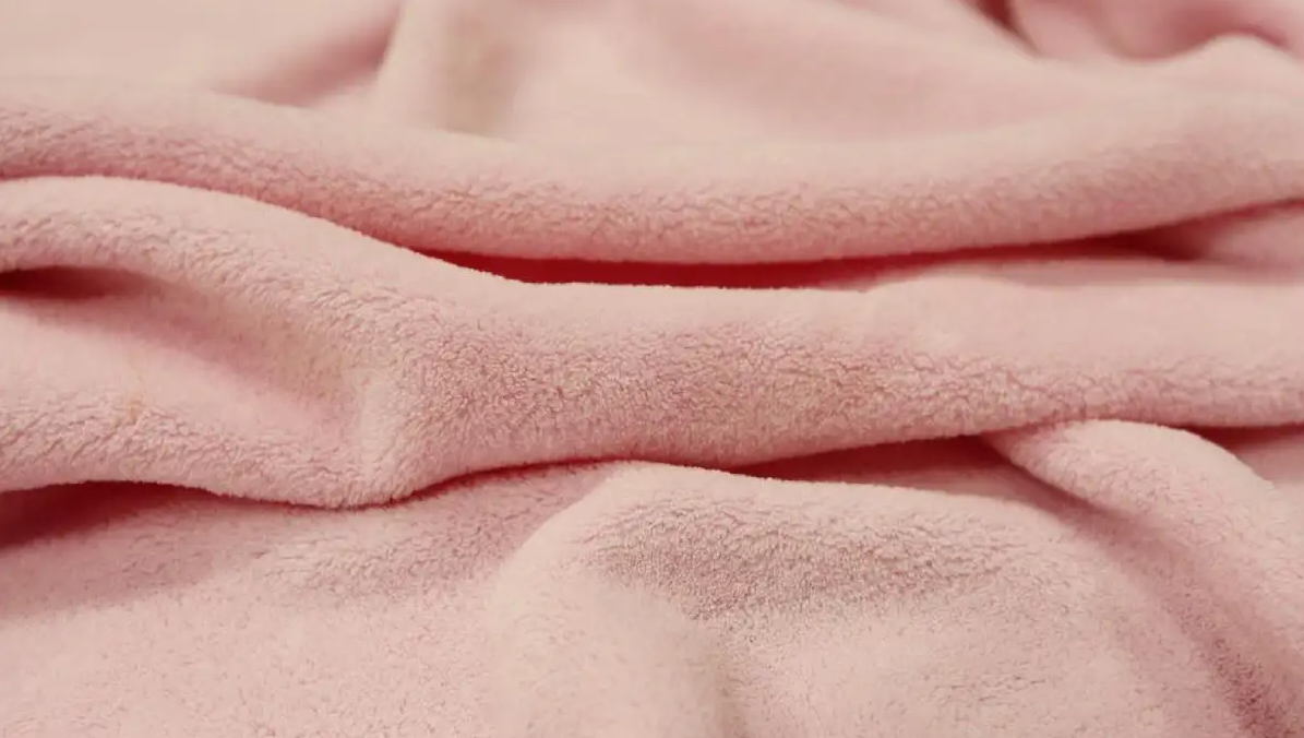 Do You Know What Material Coral Fleece Is? 1