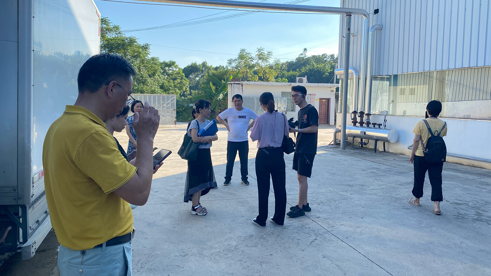 Hanbi Textile Company's Visit To The Washing Factory 2