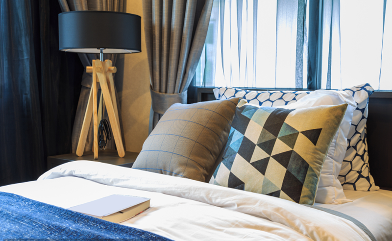 Why do hotels usually put 4 pillows in guest room? 2