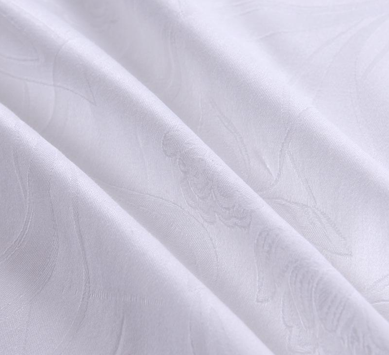 Why is the fabric commonly used in hotels is satin fabric? What advantages does it have? 1