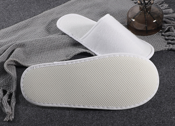 What are the types of slippers and which material is the best? 2