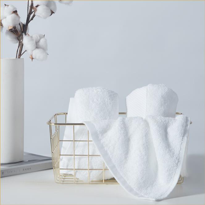 Hotel linen and hotel towels must put in water before use to avoid float cotton ? 2