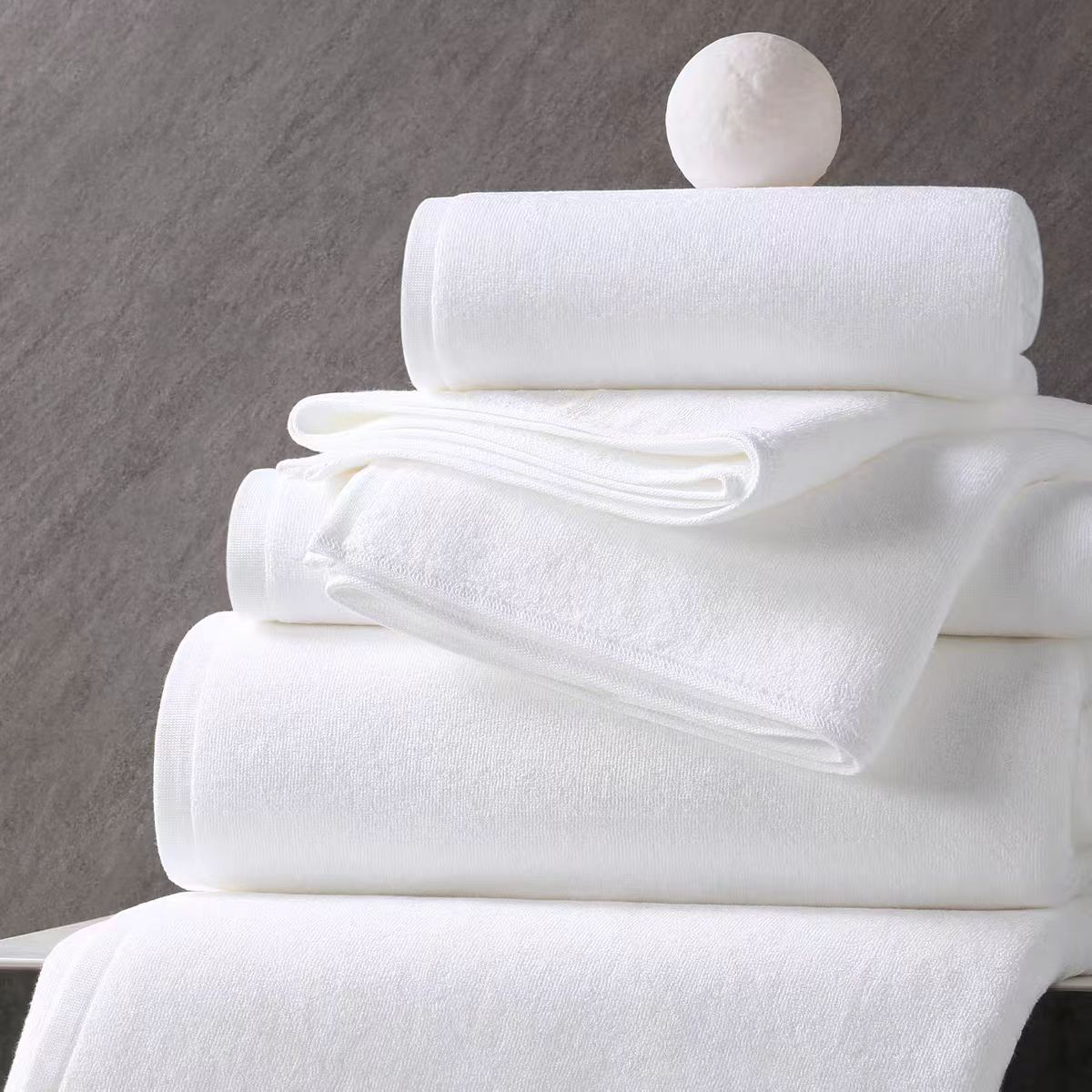 They are commonly used in high star hotels. These quick dry towels are perfect for you to take it to the gym！ 6