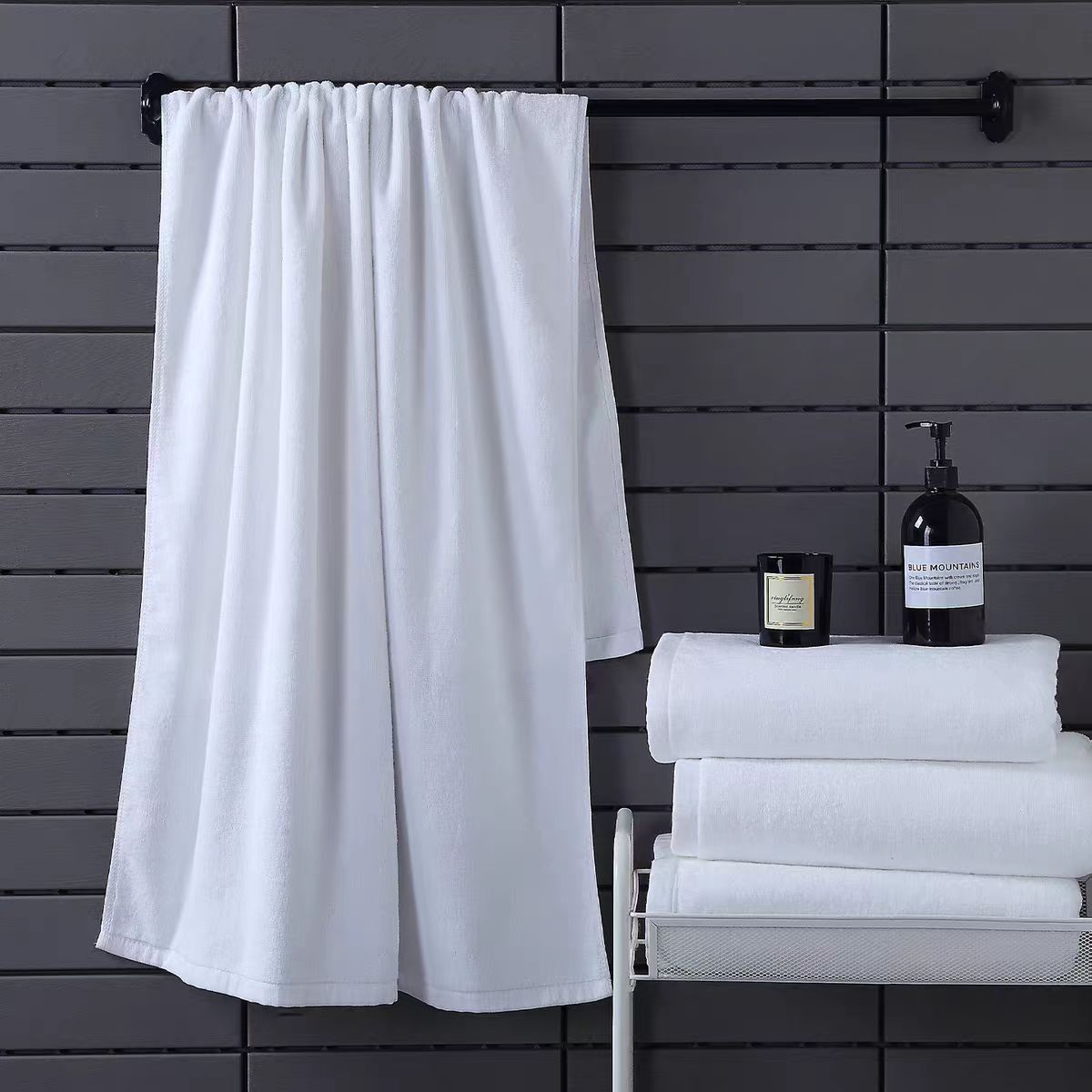 They are commonly used in high star hotels. These quick dry towels are perfect for you to take it to the gym！ 7