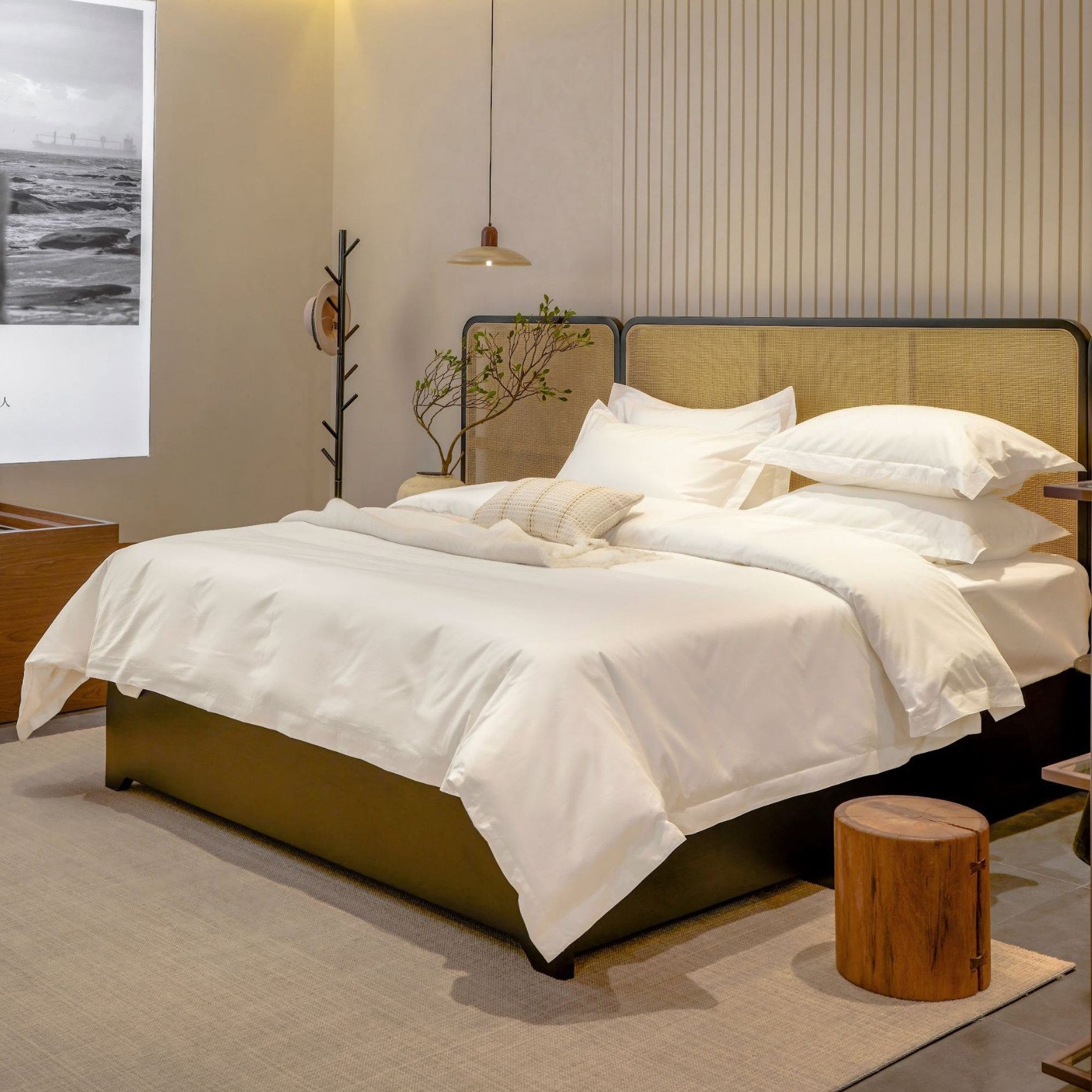 How to properly clean and maintain hotel bedding fabrics with antibacterial properties? 2