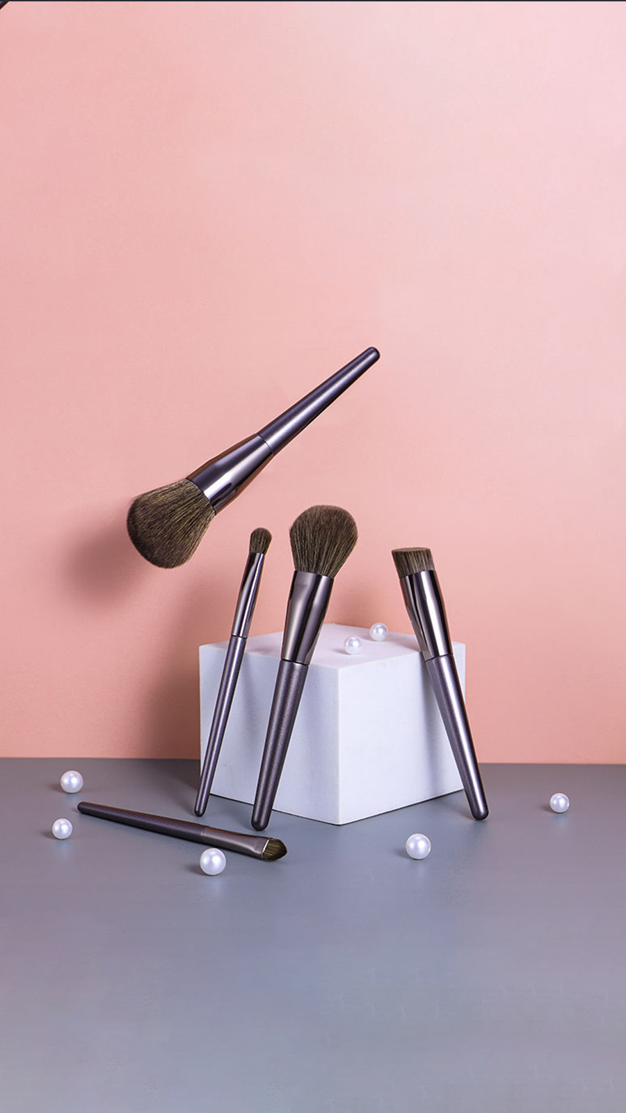 Professional 8-Piece Makeup Brush Set - Wholesale Cosmetics Accessories 9