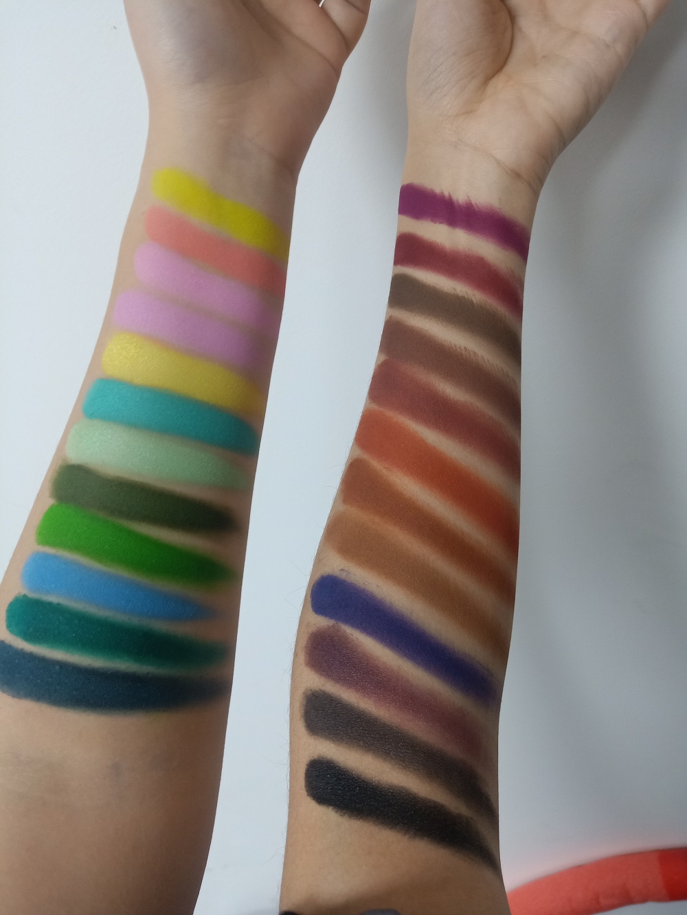 Creative Butterfly Shaped Eyeshadow Palette Wholesale Customization 28